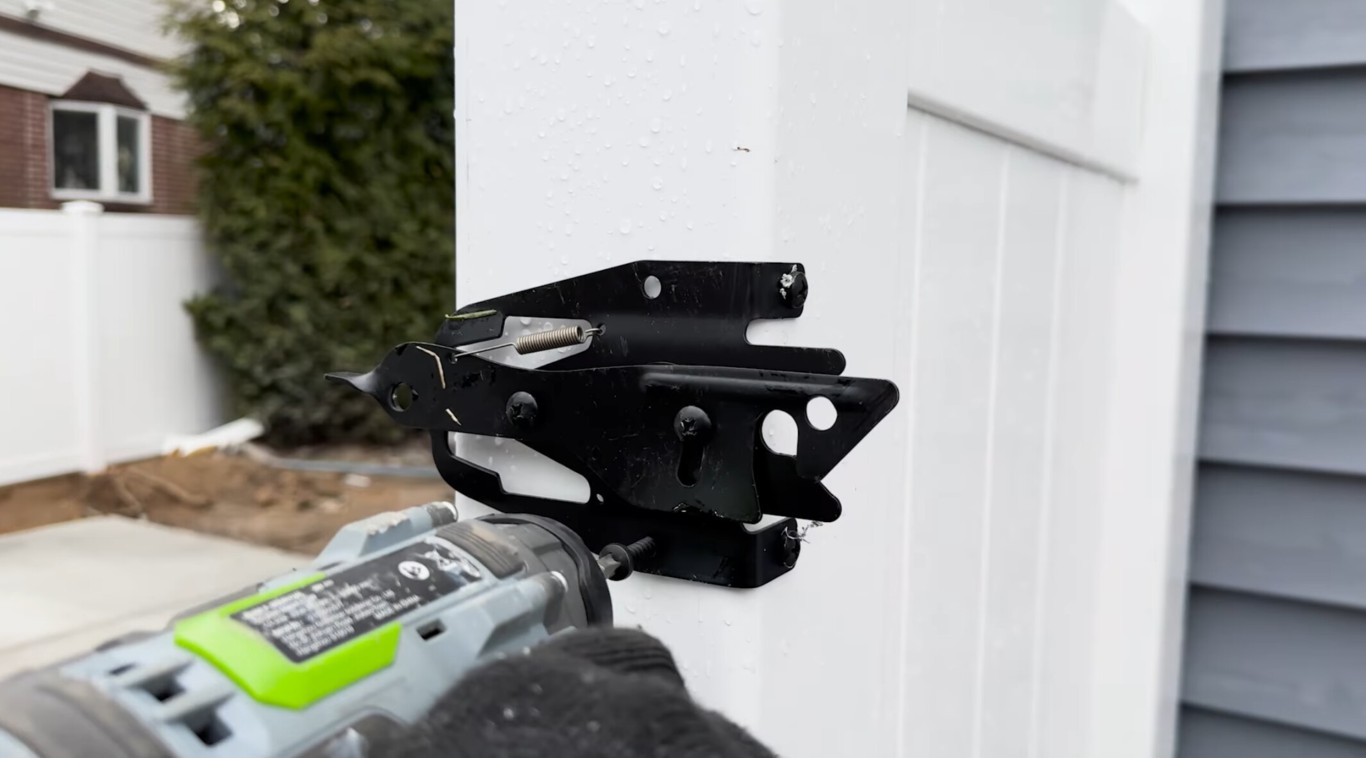 Fence Repair & Replacement in Mountain View, CA