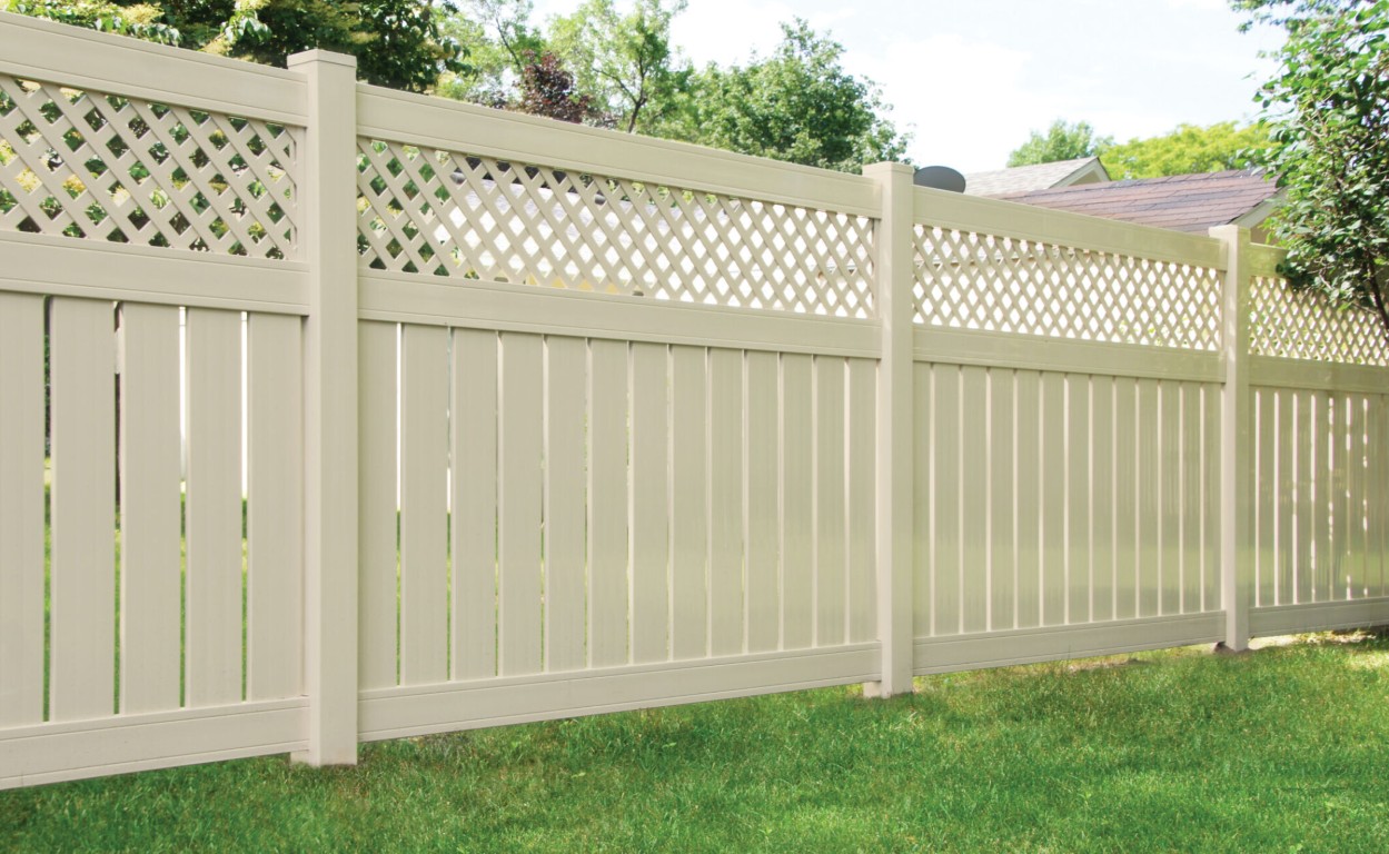 Vinyl / PVC Fences in Mountain View, CA